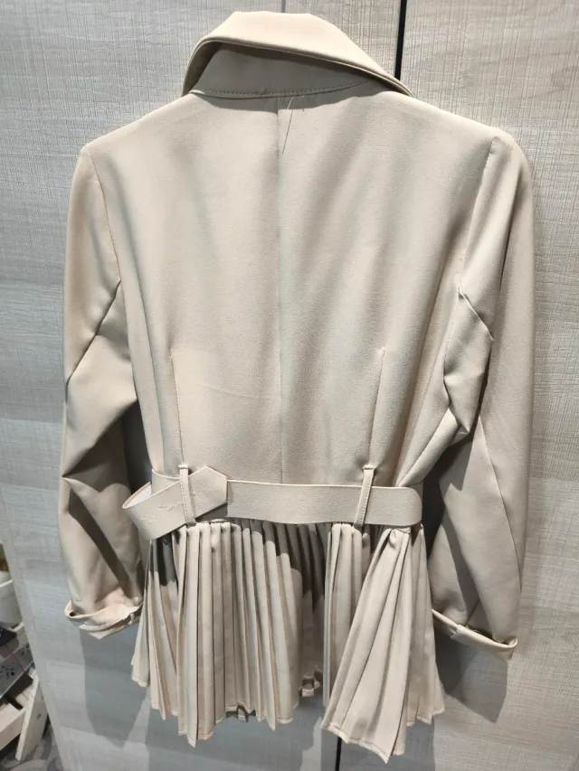 Americana ZETA OTTO Beige con Cinturón