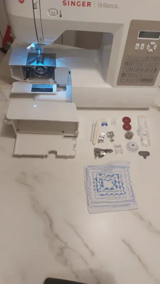 Máquina de coser Singer Brilliance 6180