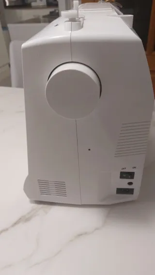 Máquina de coser Singer Brilliance 6180