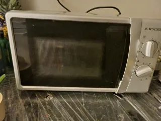 Lavavajillas Balay  y microondas Jocer