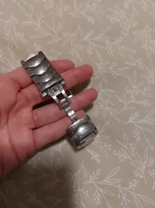 Reloj Lotus Analógico Plata y Morado (No envío)