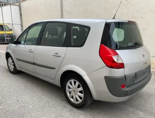 Renault Grand Scenic 2009