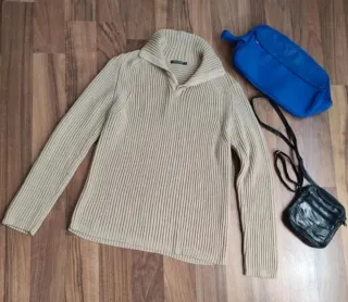 Jersey de punto con cuello de pico