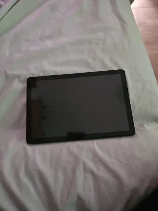 Tablet Teclast 10" P30S con funda incluida.