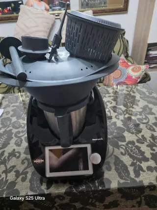 Thermomix TM6 Negra con 1 año de uso