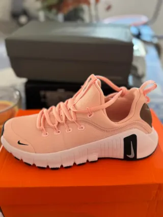 Zapatillas Nike Talla 38 Rosa y Blanco