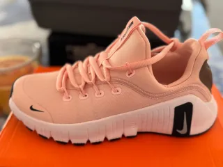 Zapatillas Nike Talla 38 Rosa y Blanco