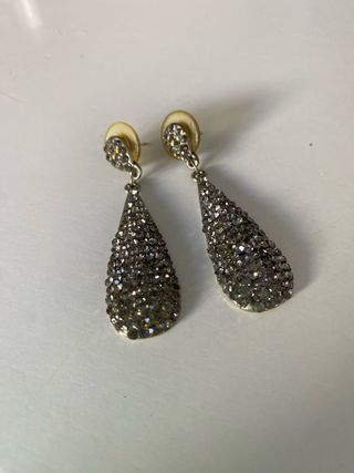 Pendientes fantasía plateados con pedrería