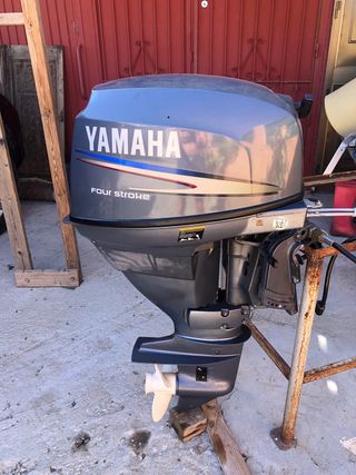 YAMAHA 25 HP 4-TIEMPOS FUERABORDA