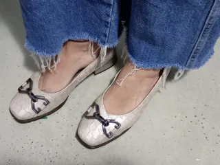 Bailarinas Pitillos Beige Talla 36