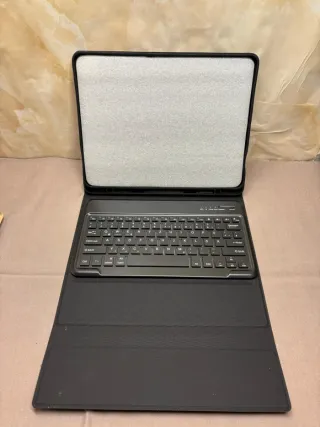 Cover e tastiera per tablet