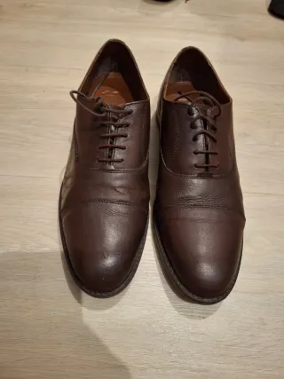 Zapatos de vestir marrones