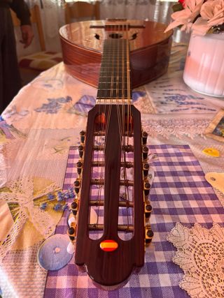 Laúd L4P ALHAMBRA instrumento musical de cuerda