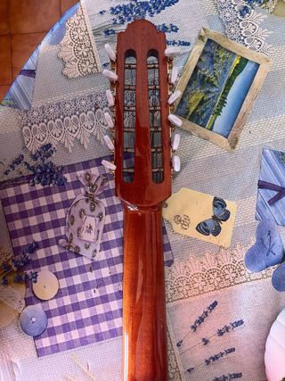 Laúd L4P ALHAMBRA instrumento musical de cuerda