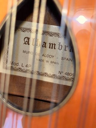 Laúd L4P ALHAMBRA instrumento musical de cuerda