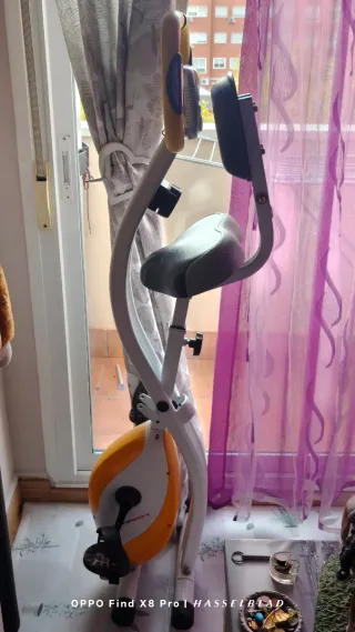 Bicicleta Estática Compacta