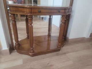 Recibidor antiguo madera y cristal