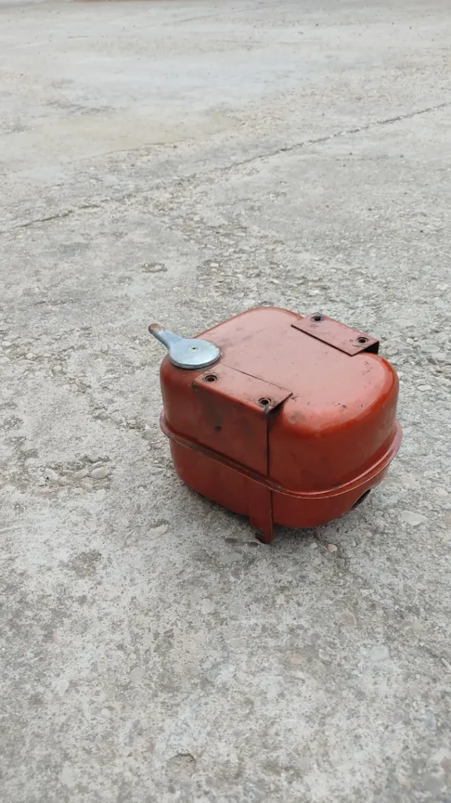 Depósito Vespino Metálico naranja