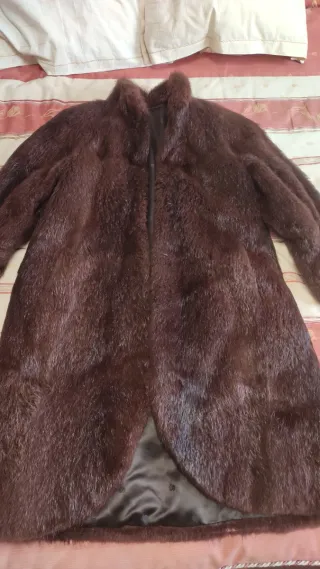 Abrigo chaquetón de pelo auténtico de Marmota