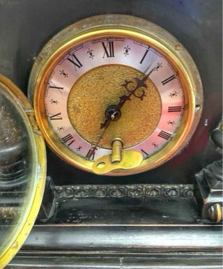 PRECIOSO RELOJ ANTIGUO DE SOBREMESA O CHIMENEA