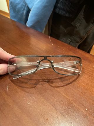 Gafas de sol vintage grises