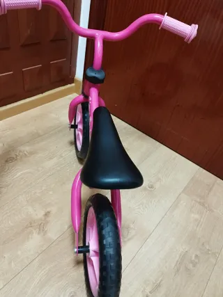 Bicicleta de equilibrio rosa 2-5 años