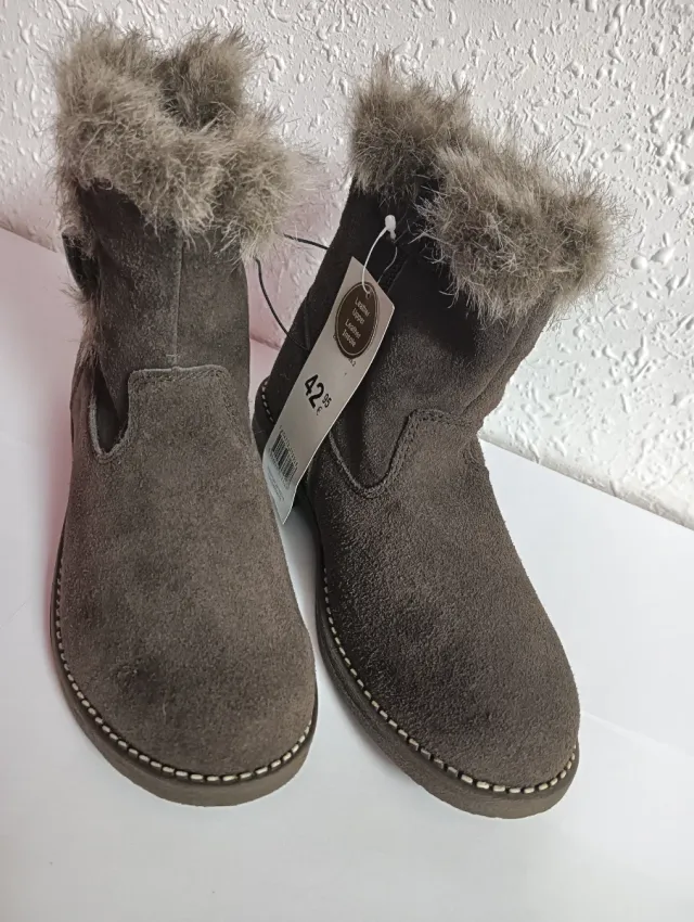 Botas niña Okaidi piel. N° 34.