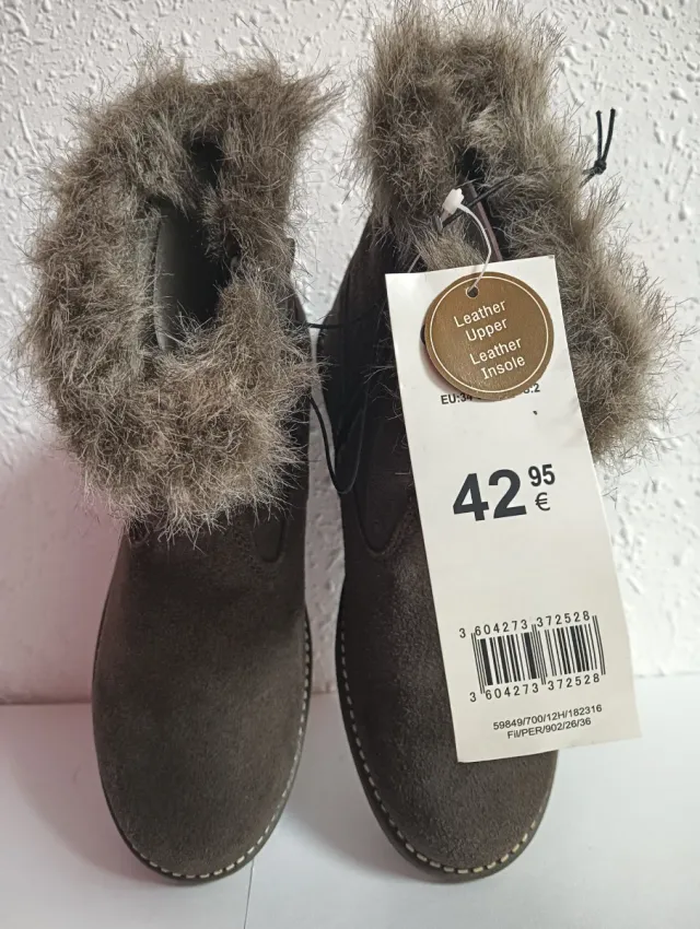 Botas niña Okaidi piel. N° 34.