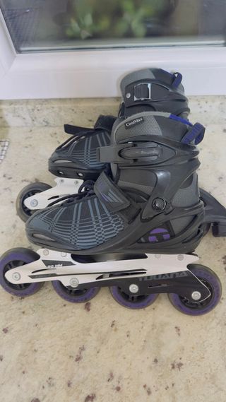 Patines en línea negros y morados 4 ruedas