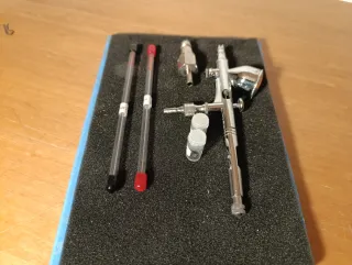 Aerografo con accessori