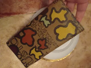 Cartera Tous Multicolor, no tiene caja de allí su