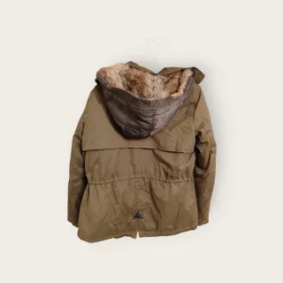 Abrigo verde militar con pelo