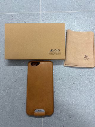 Custodia artigianale in pelle Vaja per iPhone 6/6s Plus