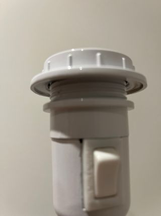 Lámpara de pie madera con mesa