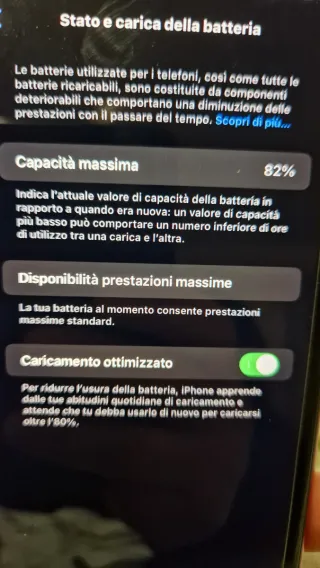 iPhone XR 64GB Product Red