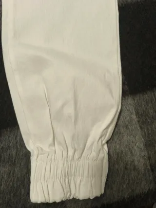 Pantalón blanco ajustable