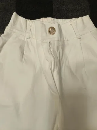 Pantalón blanco ajustable