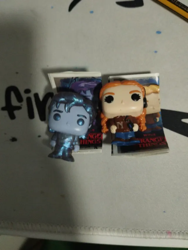 Max y Steve de otro lado Figuras Kinder Sorpresa.