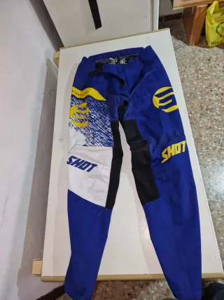 Equipación Enduro Shot