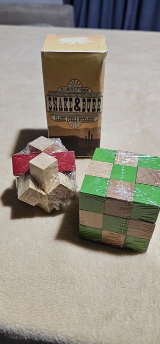 Caja Curiosity Box Snake & Burr Puzzles