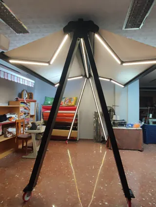 SE VENDE VARIOS MODELOS DE TOLDOS POR JUBILACIÓN