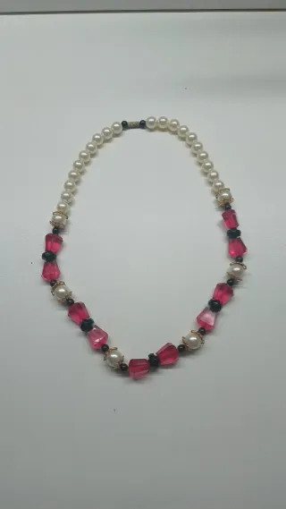 Collana vintage perle e cristalli fucsia