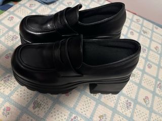 Zapatos negros plataforma tacón