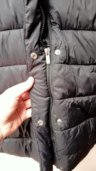 Giubbotto lungo imbottito con cappuccio