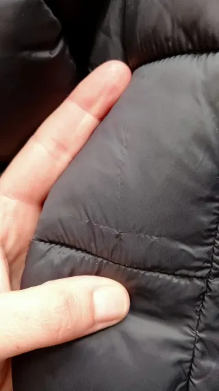 Giubbotto lungo imbottito con cappuccio