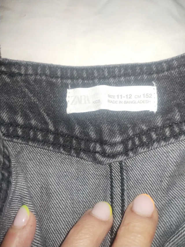 Mono vaquero Zara Talla 11-12 años