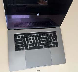 MacBook Pro 15" (2017) - 4 GB GPU