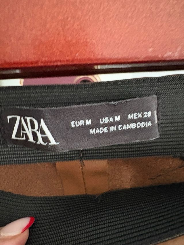 PANTALON CUERO MARRON