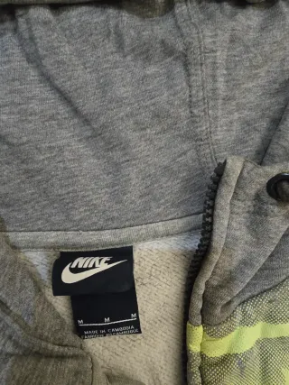 Felpa Nike con zip grigia e verde