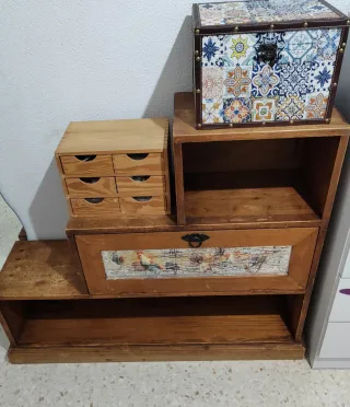 Mueble escalonado vintage madera maciza